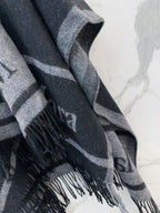Premium Wool Cape Wrap — 100% Soft Lambswool | 130 × 160 cm