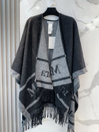 Premium Wool Cape Wrap — 100% Soft Lambswool | 130 × 160 cm