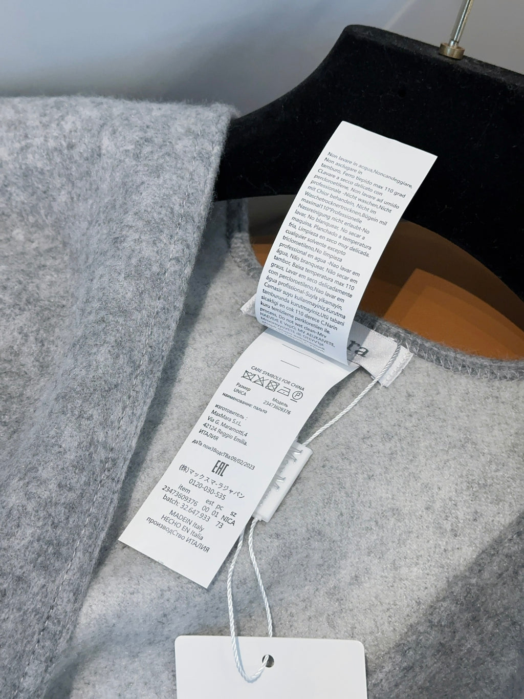Premium Wool Cape Wrap — 100% Soft Lambswool | 130 × 160 cm