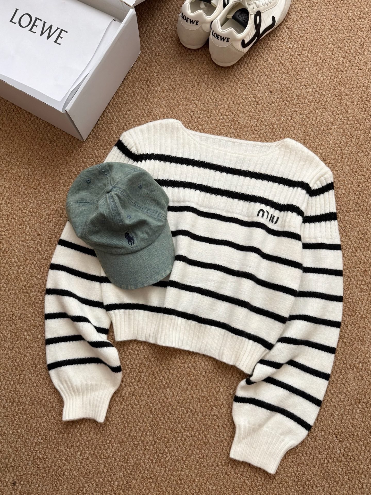 Black  & White Contrast Stripe Knit Top