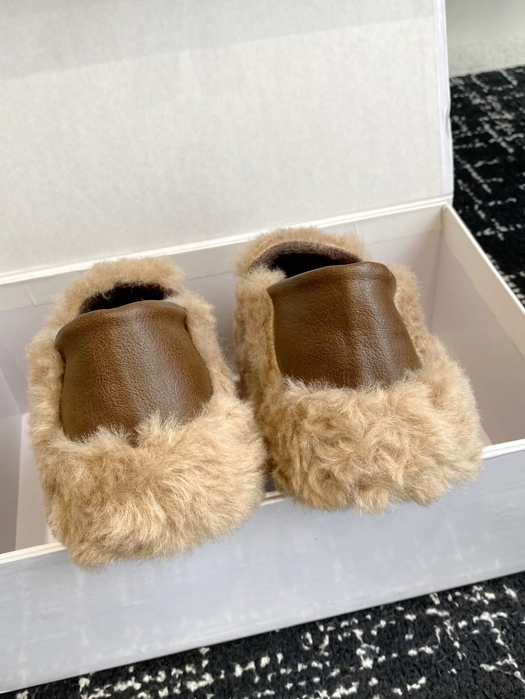 LOEWE 25SS Wool “Baozi” Shoes – Fall/Winter Collection
