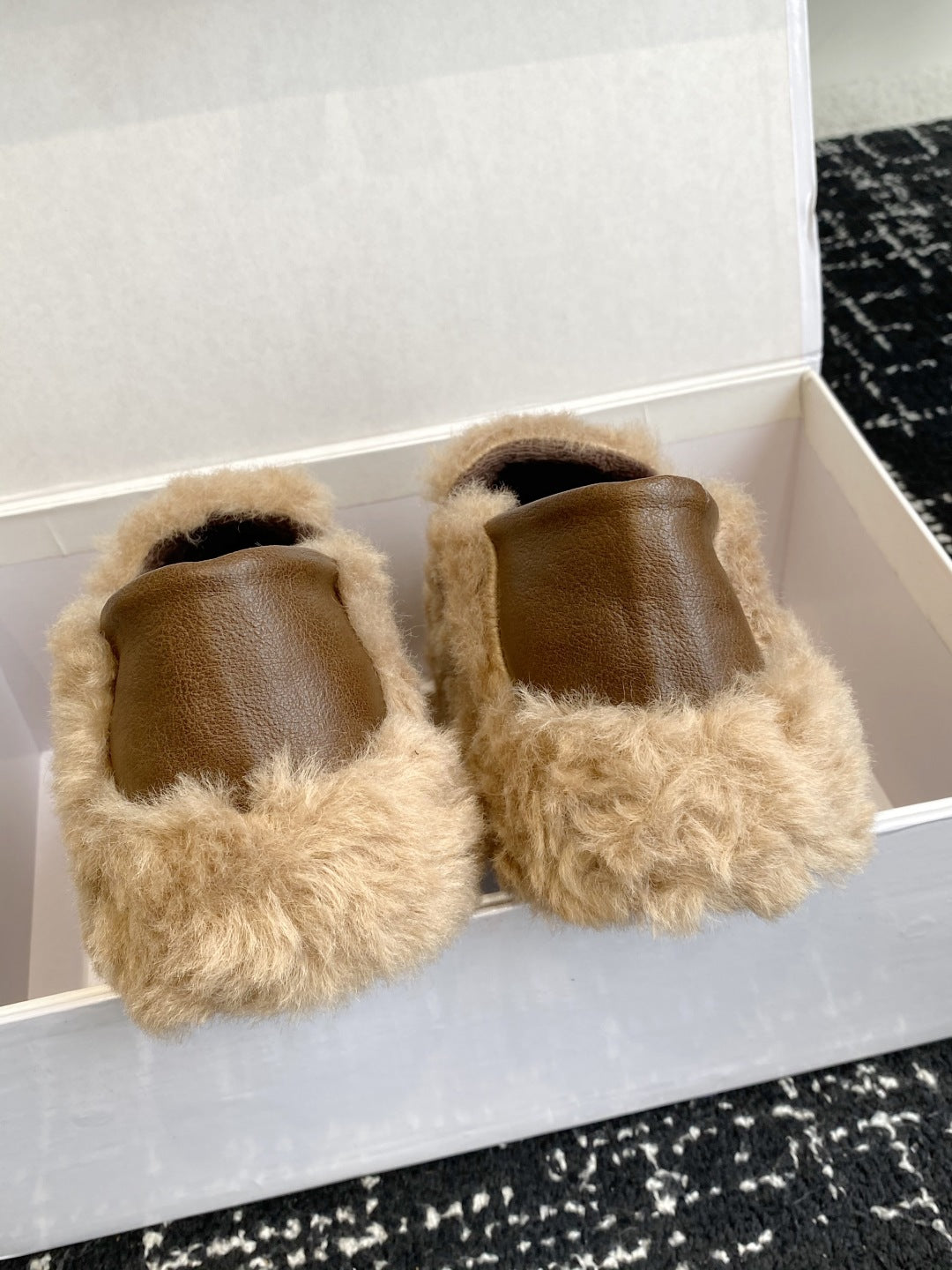 LOEWE 25SS Wool “Baozi” Shoes – Fall/Winter Collection
