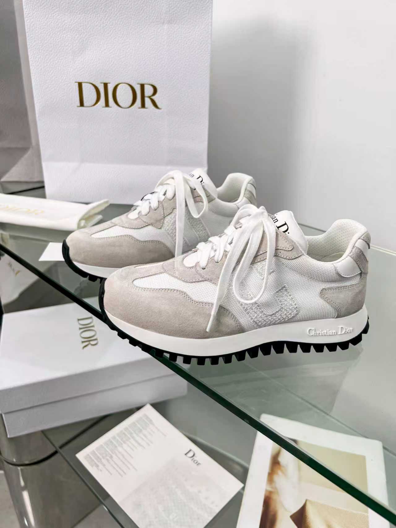 2025 New Style “C’st C*D” Sneakers – Low-Key Luxury