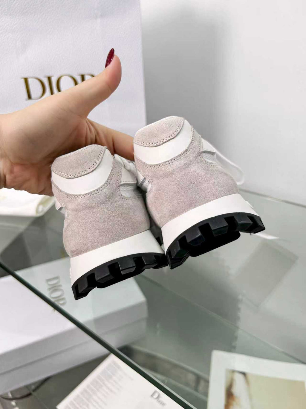 2025 New Style “C’st C*D” Sneakers – Low-Key Luxury