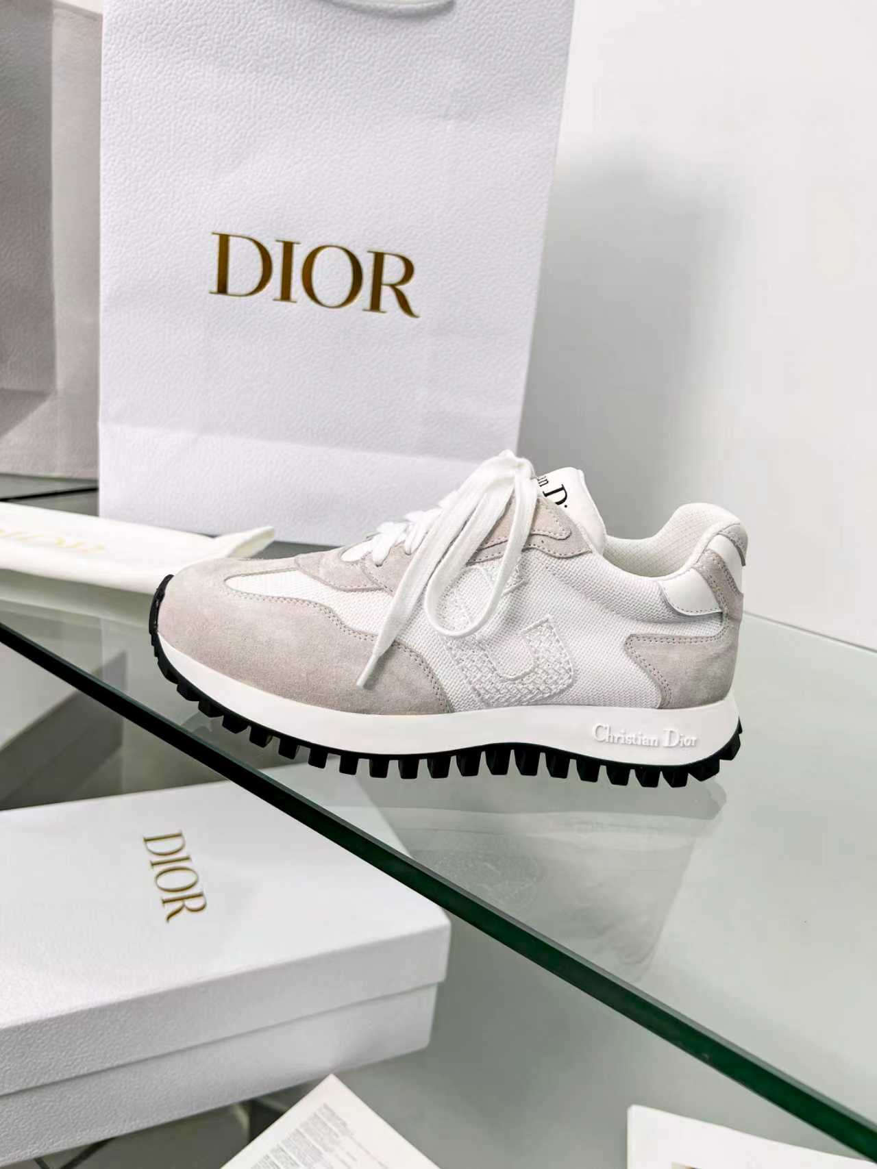 2025 New Style “C’st C*D” Sneakers – Low-Key Luxury