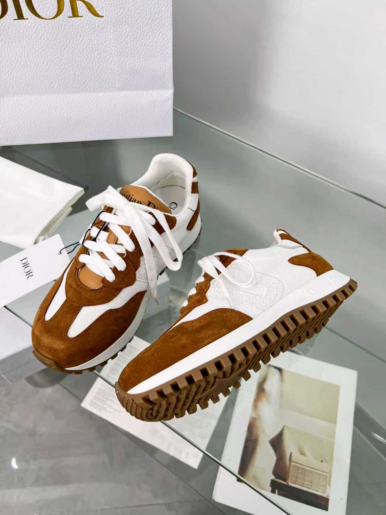 2025 New Style “C’st C*D” Sneakers – Low-Key Luxury