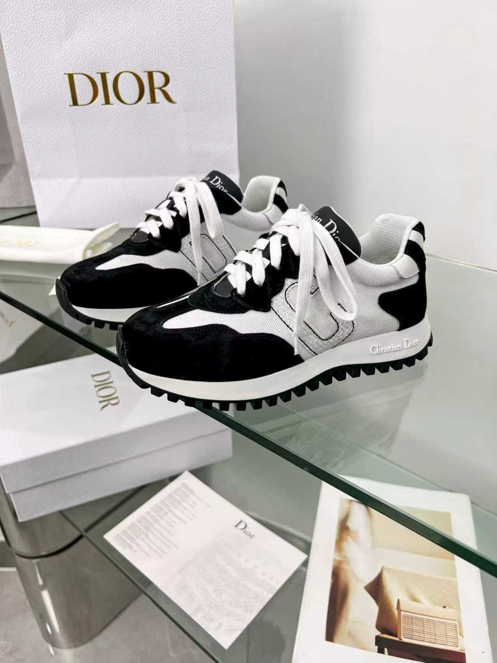 2025 New Style “C’st C*D” Sneakers – Low-Key Luxury