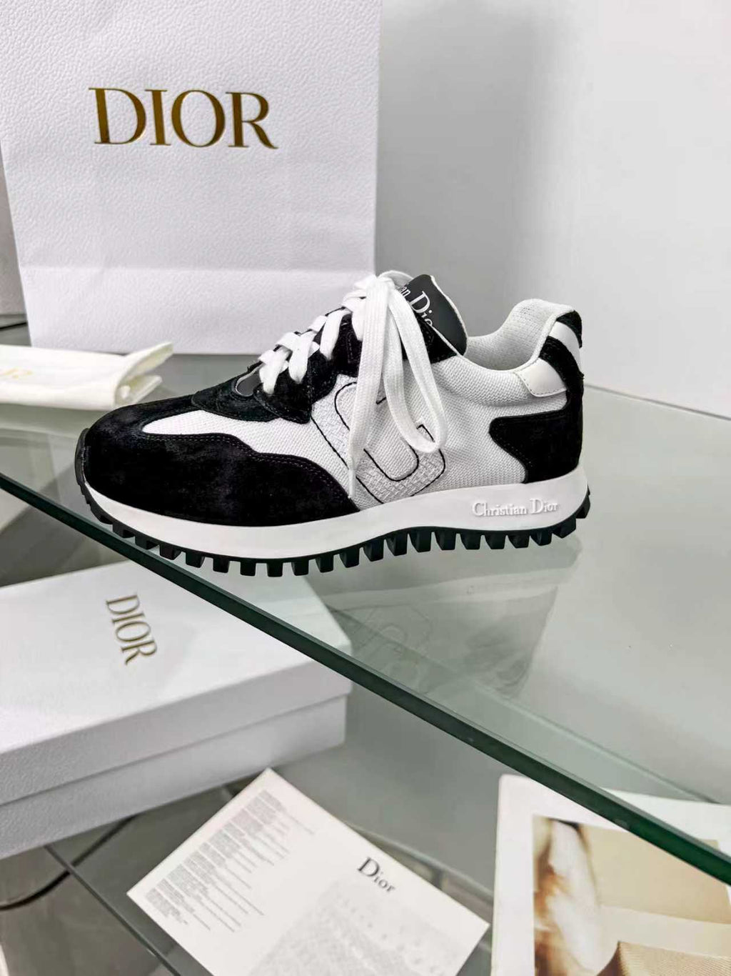 2025 New Style “C’st C*D” Sneakers – Low-Key Luxury
