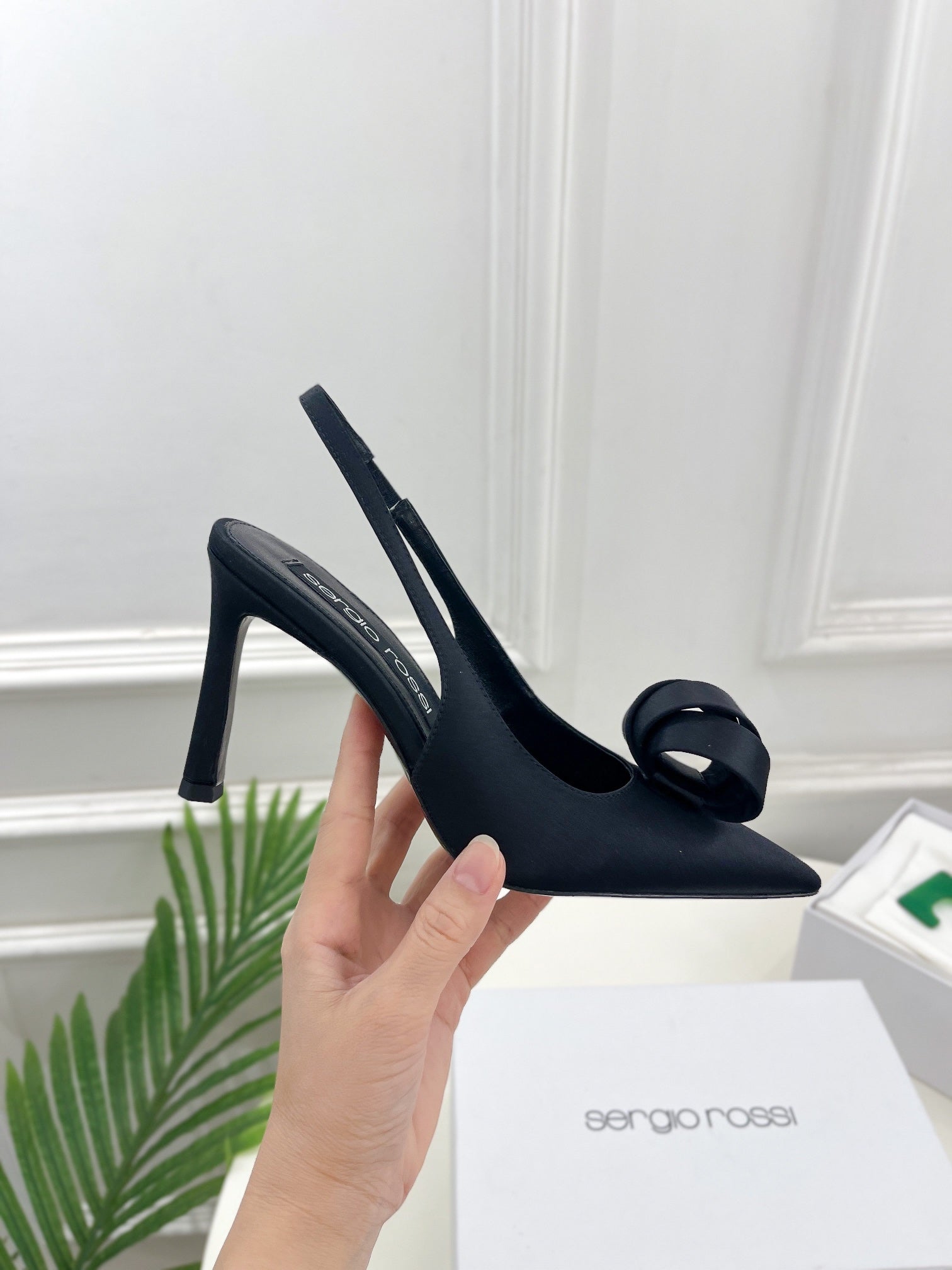 SR Rolled-Flower Toe High-Heeled Silk Sandals