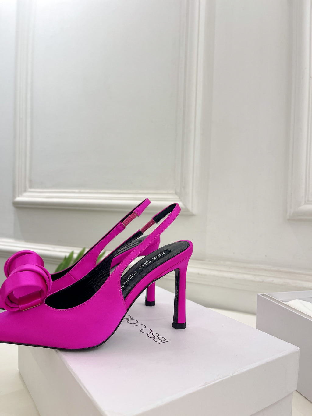 SR Rolled-Flower Toe High-Heeled Silk Sandals