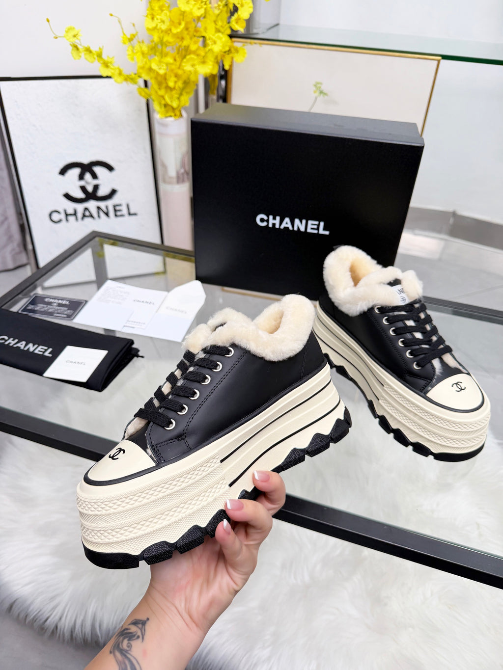 Thick-Soled Canvas “Cookie” Sneakers – Retro Summer Style