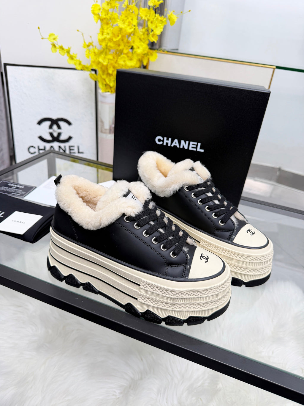 Thick-Soled Canvas “Cookie” Sneakers – Retro Summer Style