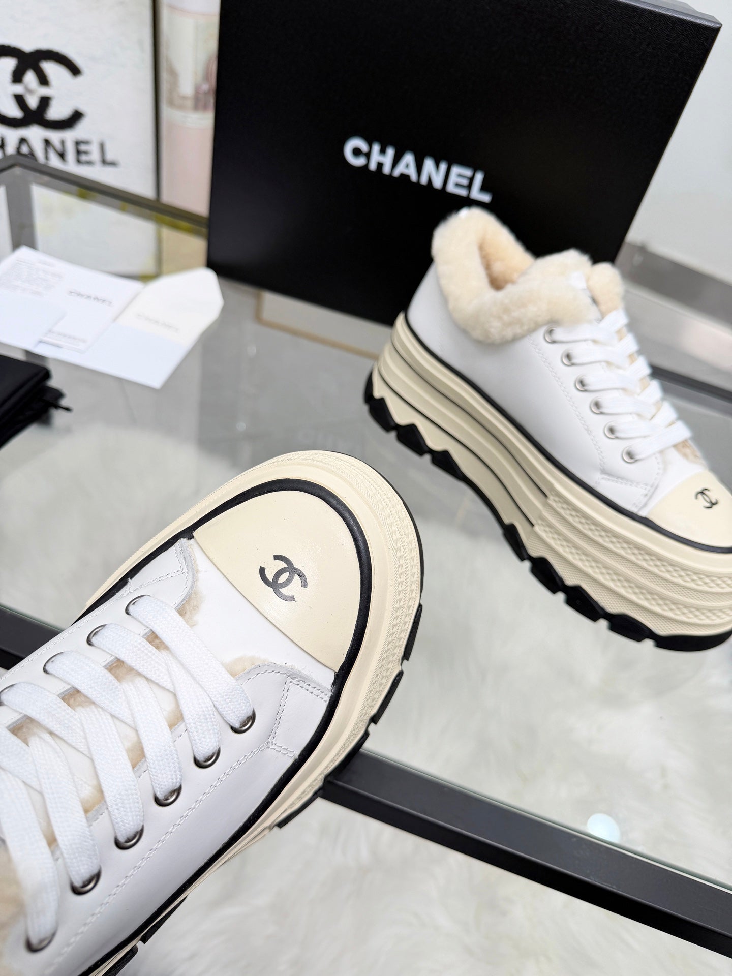 Thick-Soled Canvas “Cookie” Sneakers – Retro Summer Style