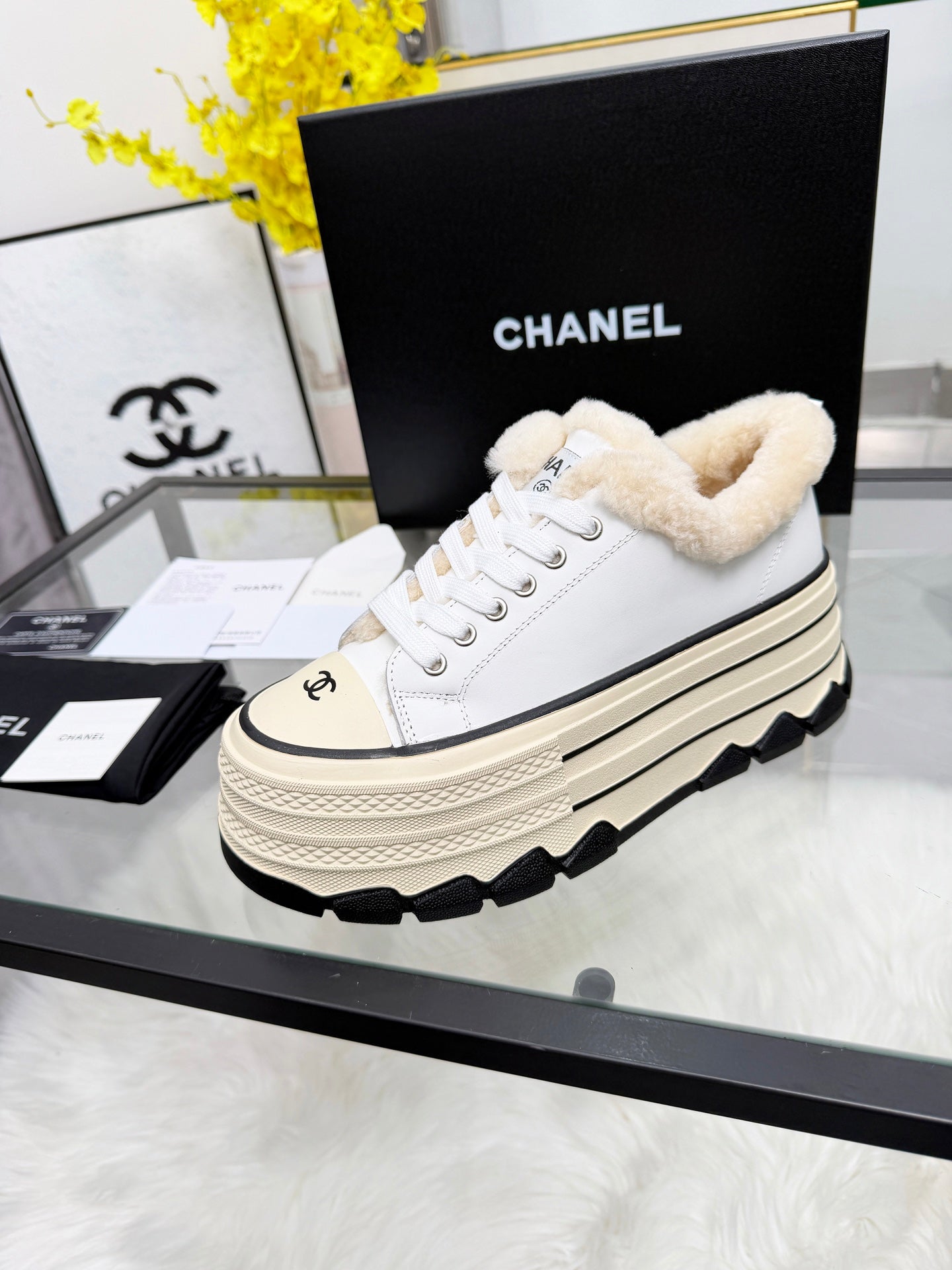Thick-Soled Canvas “Cookie” Sneakers – Retro Summer Style