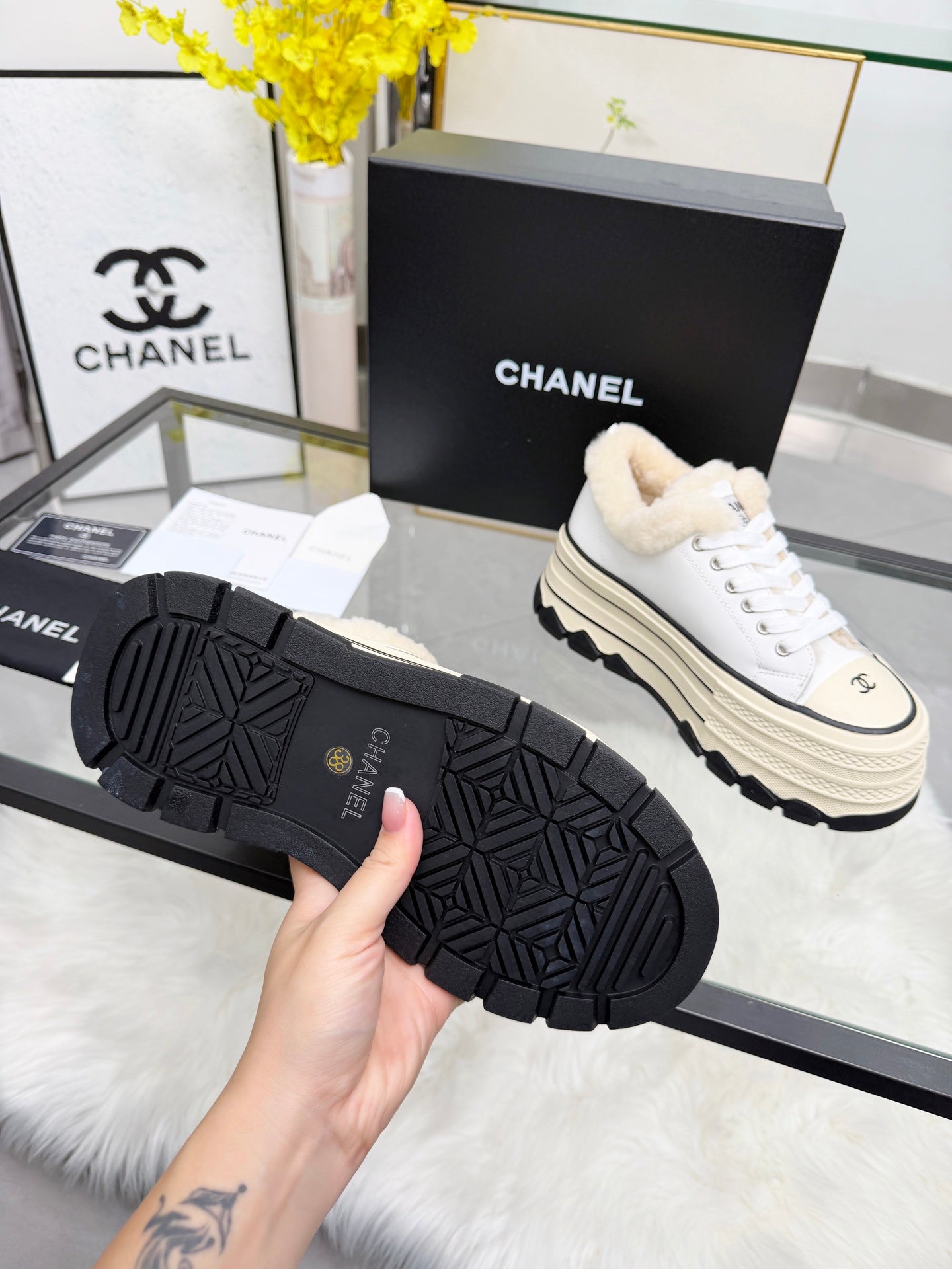 Thick-Soled Canvas “Cookie” Sneakers – Retro Summer Style
