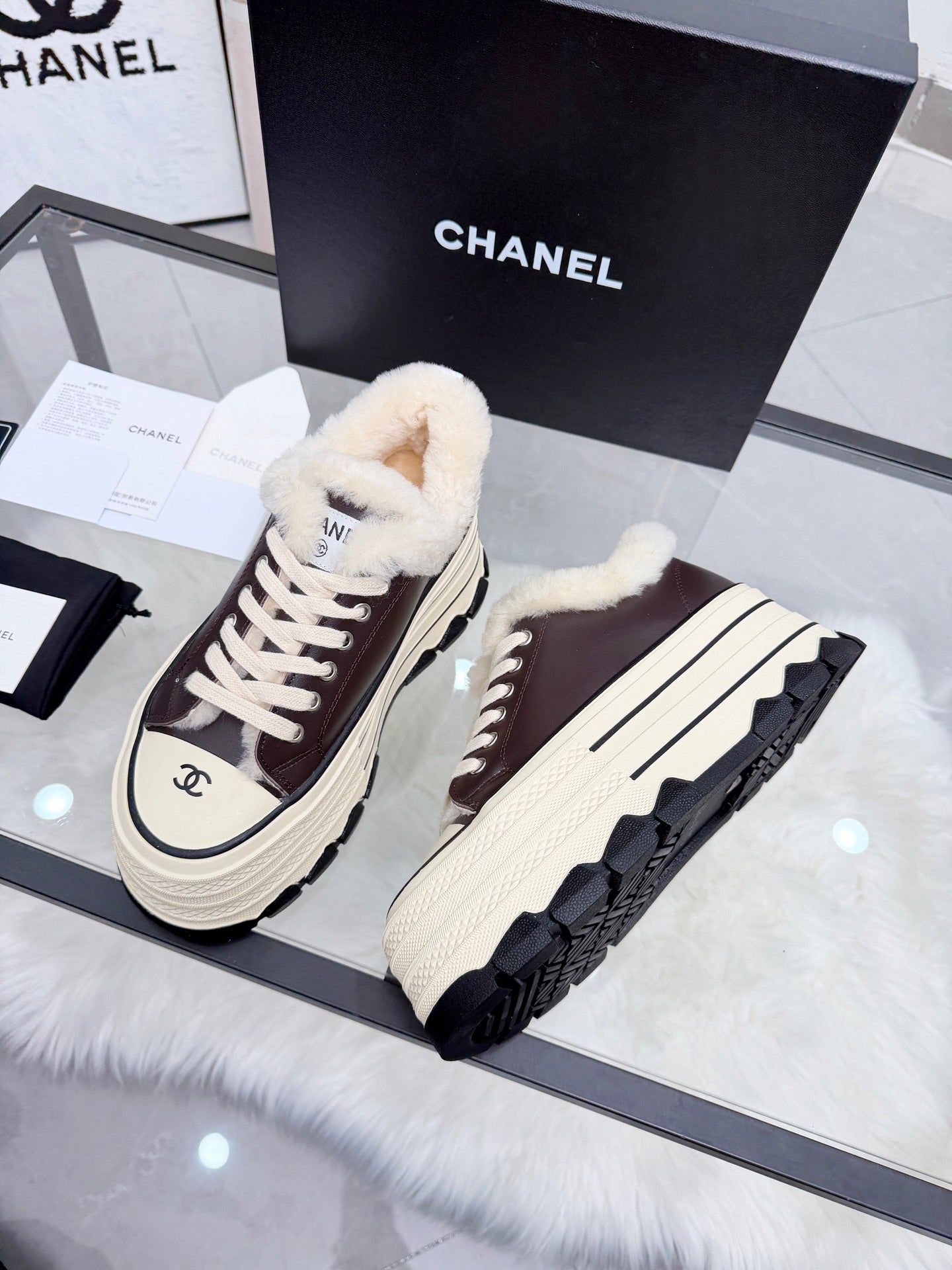 Thick-Soled Canvas “Cookie” Sneakers – Retro Summer Style
