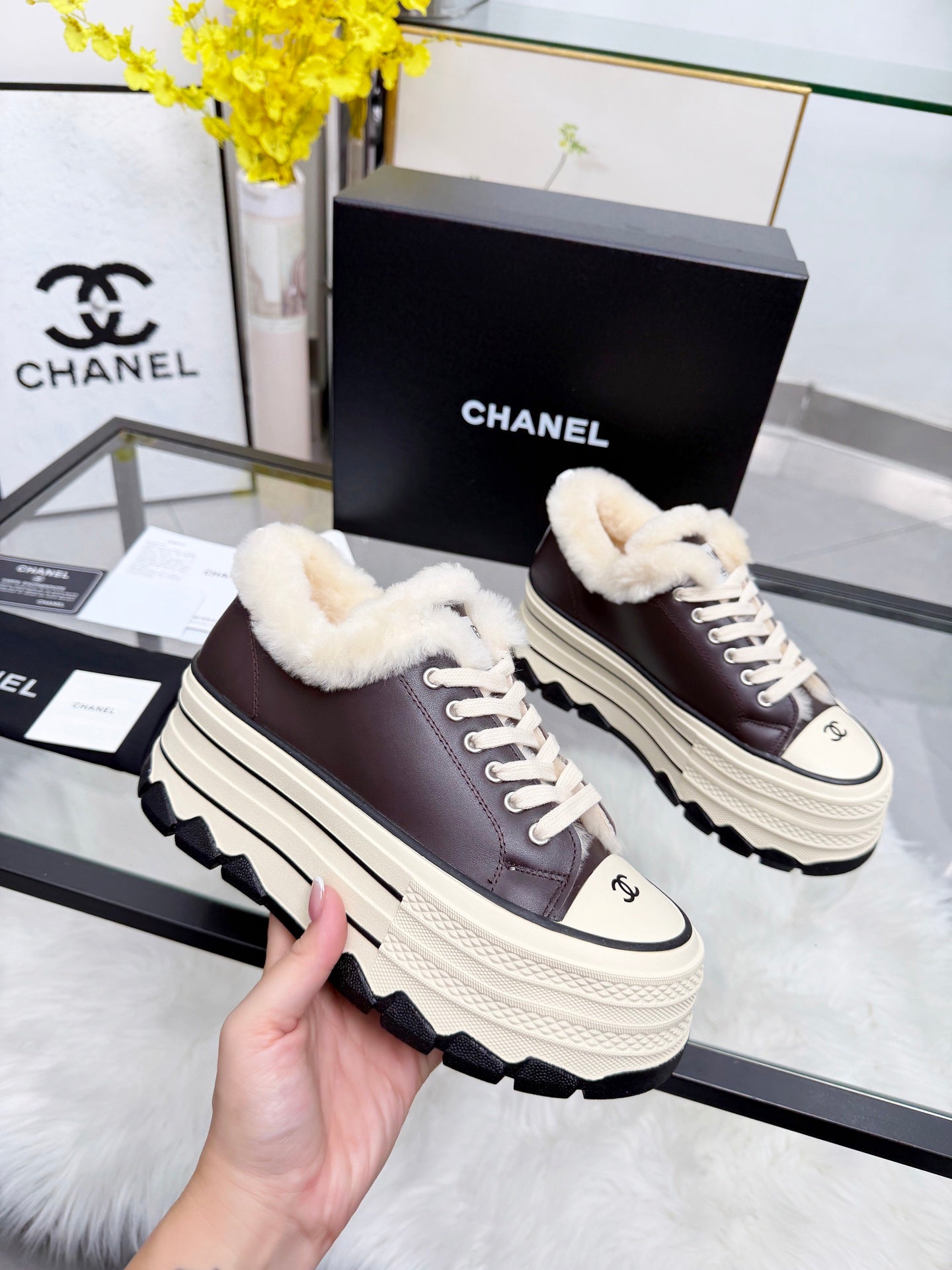 Thick-Soled Canvas “Cookie” Sneakers – Retro Summer Style