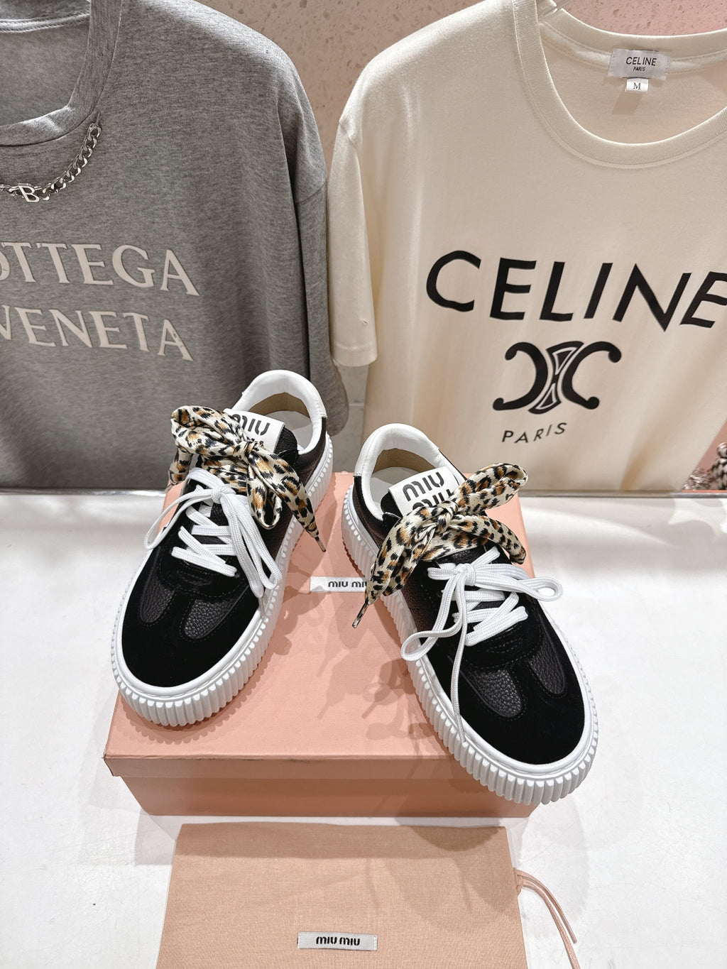 2025SS Lace-Up Thick-Soled Sneakers – Casual Sporty Style