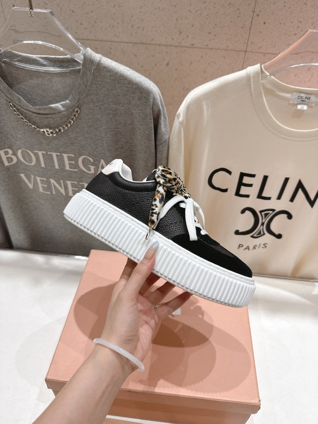 2025SS Lace-Up Thick-Soled Sneakers – Casual Sporty Style