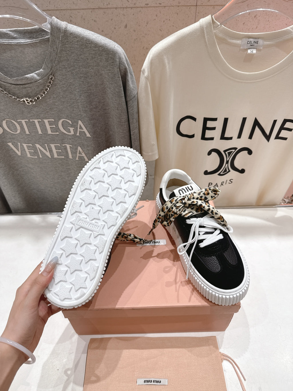 2025SS Lace-Up Thick-Soled Sneakers – Casual Sporty Style