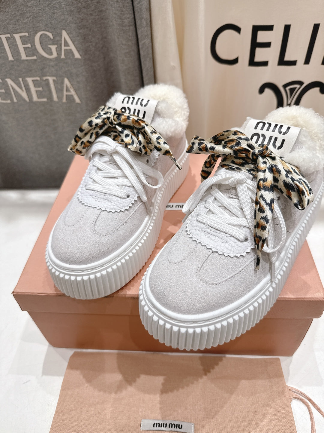 2025SS Autumn/Winter Lace-Up Thick-Soled Wool Sneakers