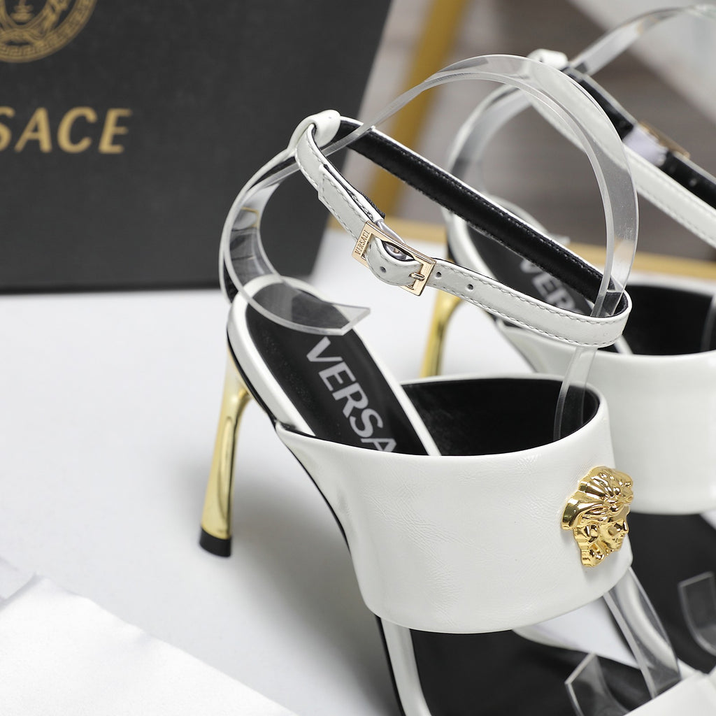 2025SS High-Heel Sandals – Signature Buckle Design