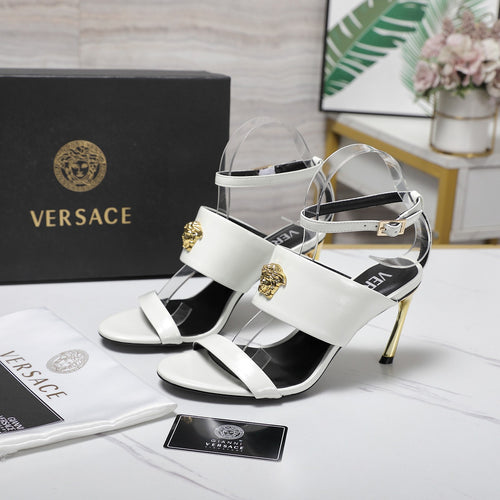 2025SS High-Heel Sandals – Signature Buckle Design