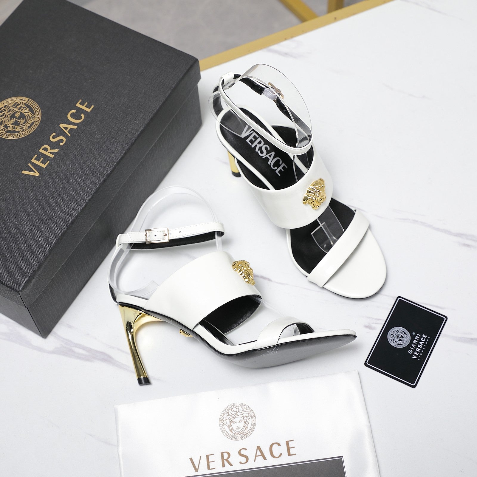 2025SS High-Heel Sandals – Signature Buckle Design