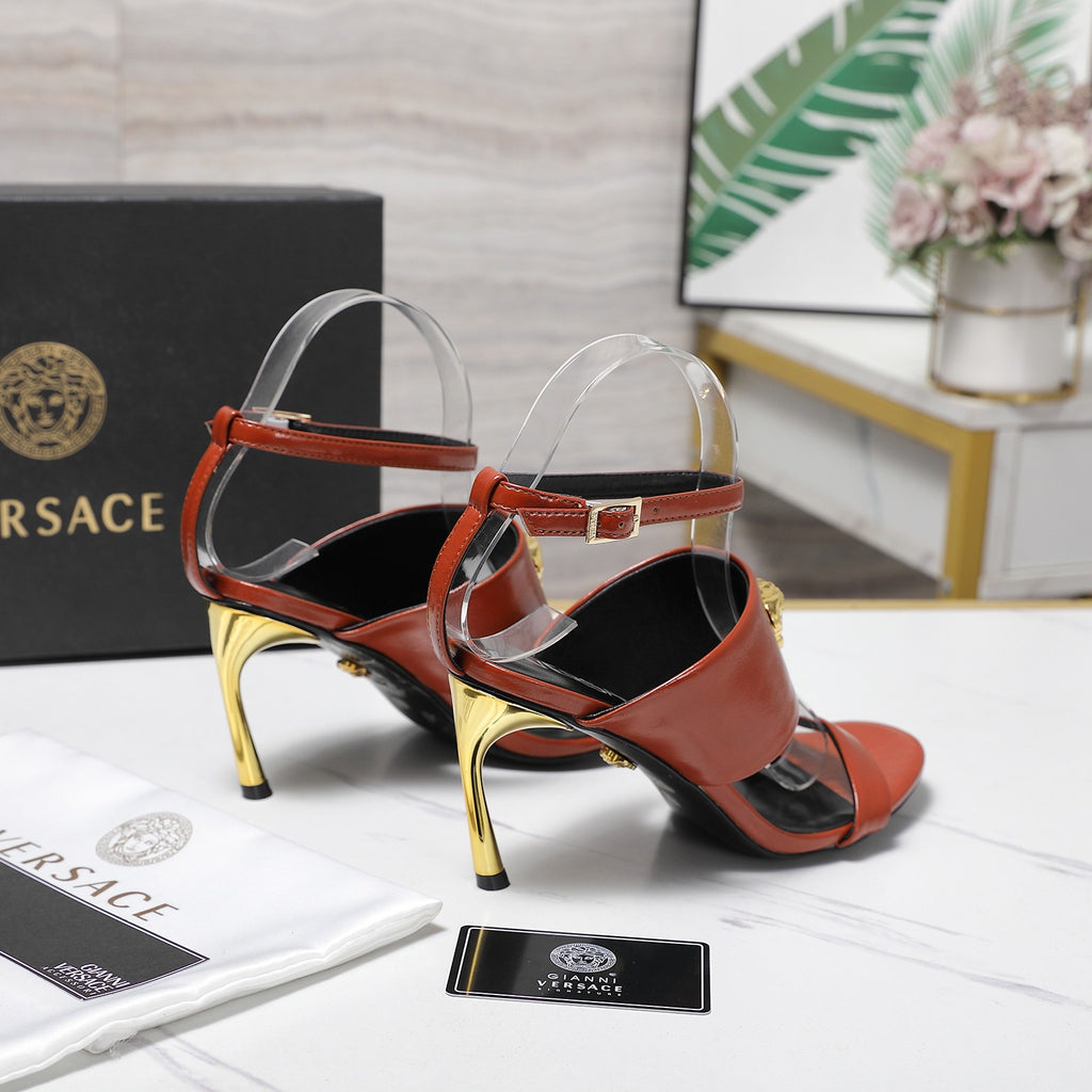 2025SS High-Heel Sandals – Signature Buckle Design