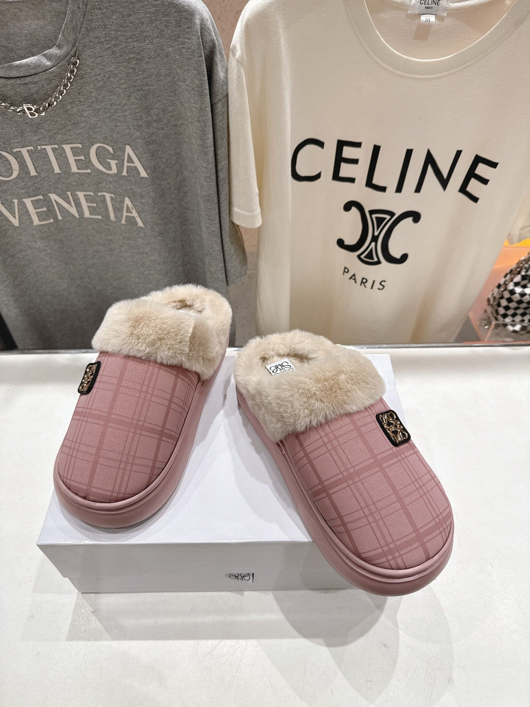2025 Autumn/Winter Furry Slide Slippers – Cozy & Stylish