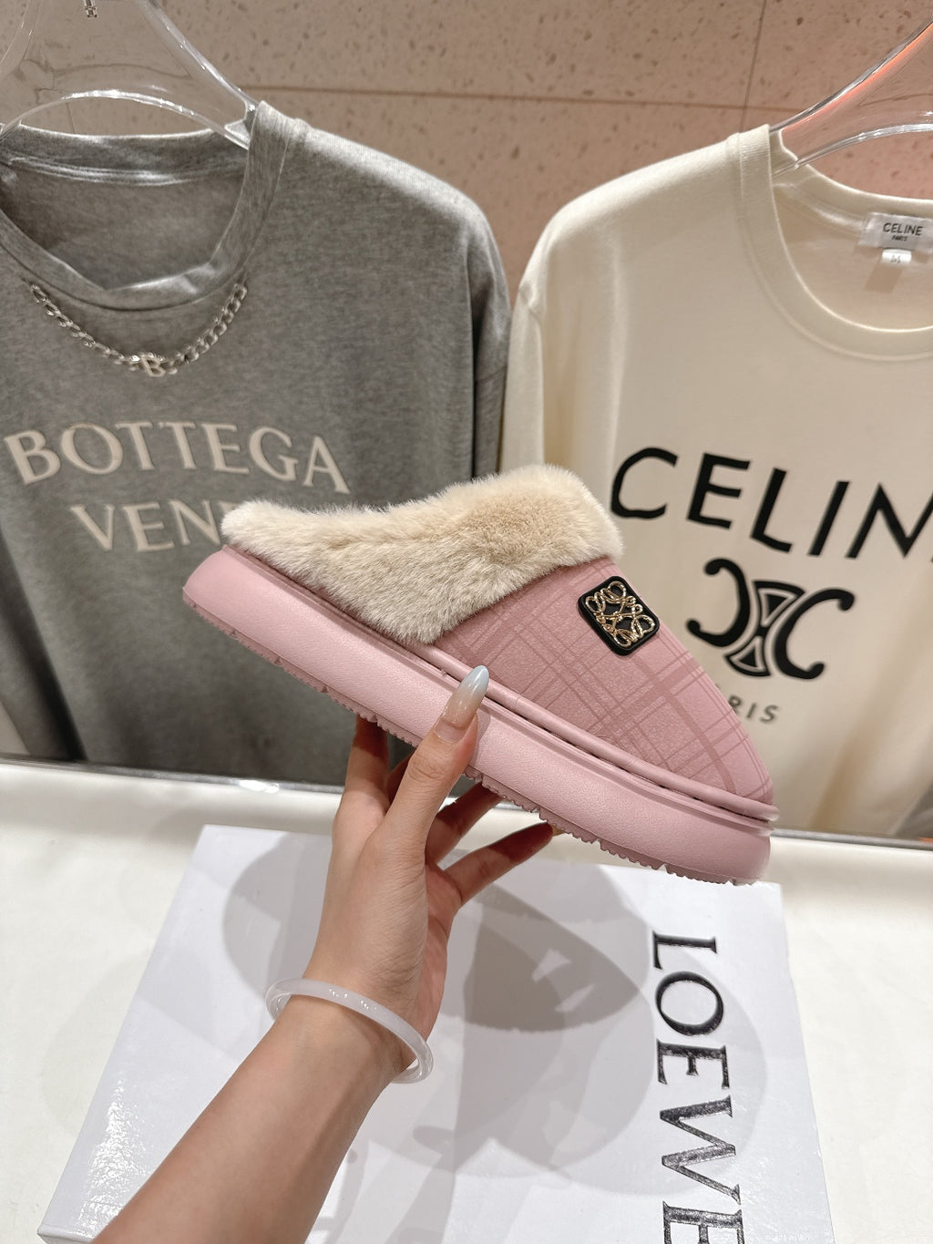 2025 Autumn/Winter Furry Slide Slippers – Cozy & Stylish