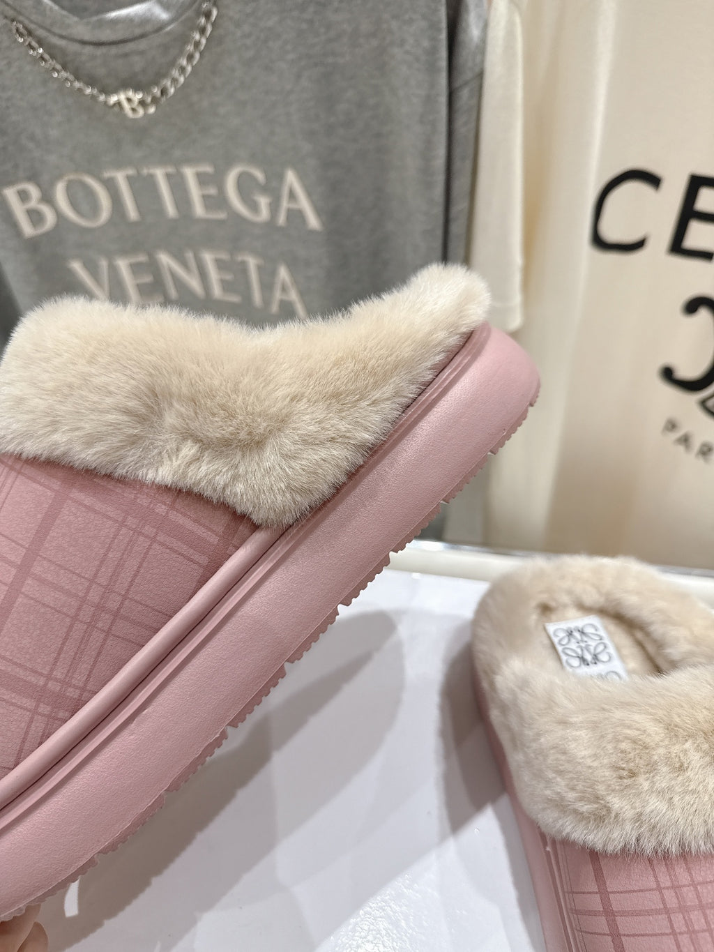 2025 Autumn/Winter Furry Slide Slippers – Cozy & Stylish