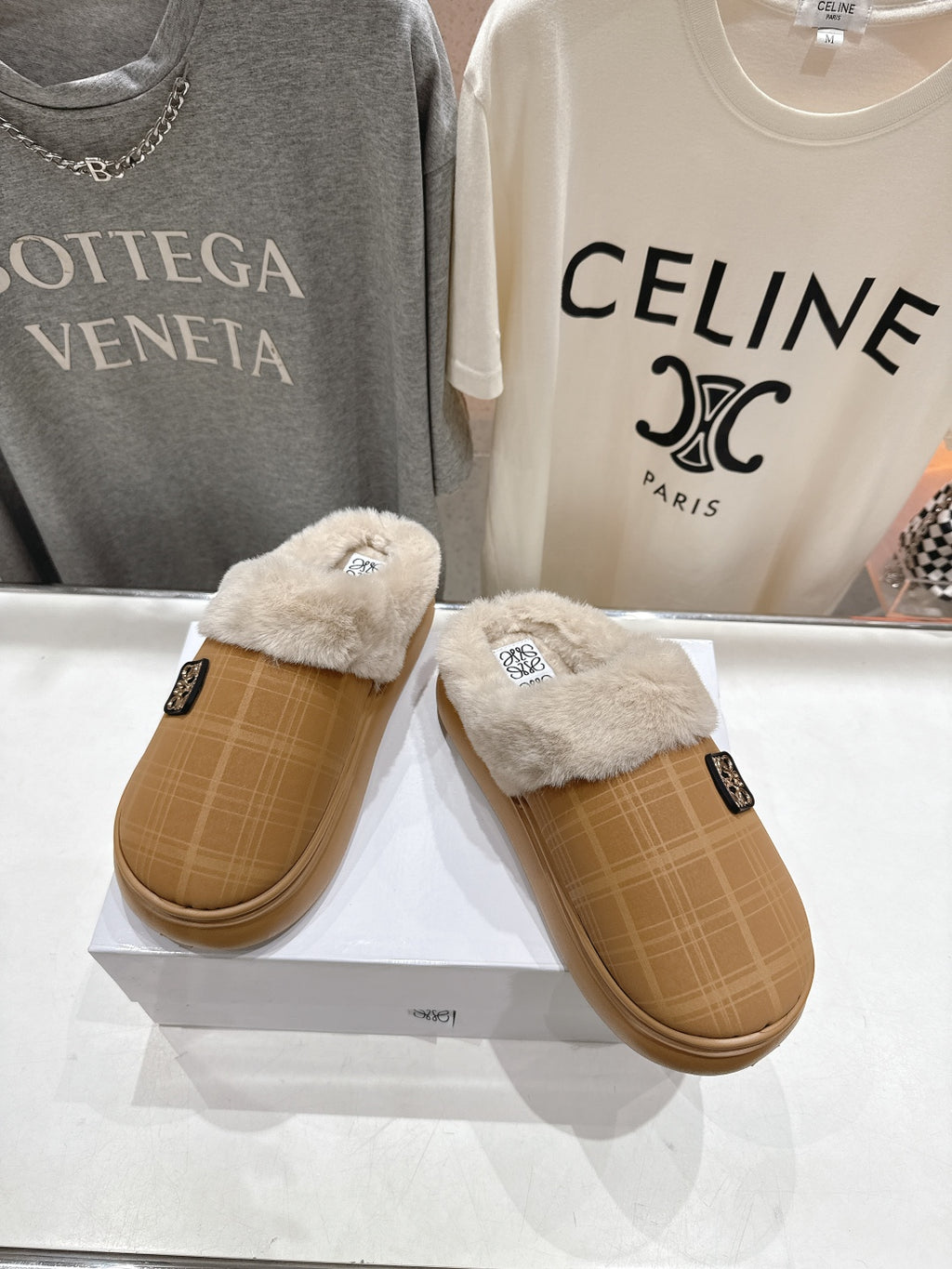 2025 Autumn/Winter Furry Slide Slippers – Cozy & Stylish