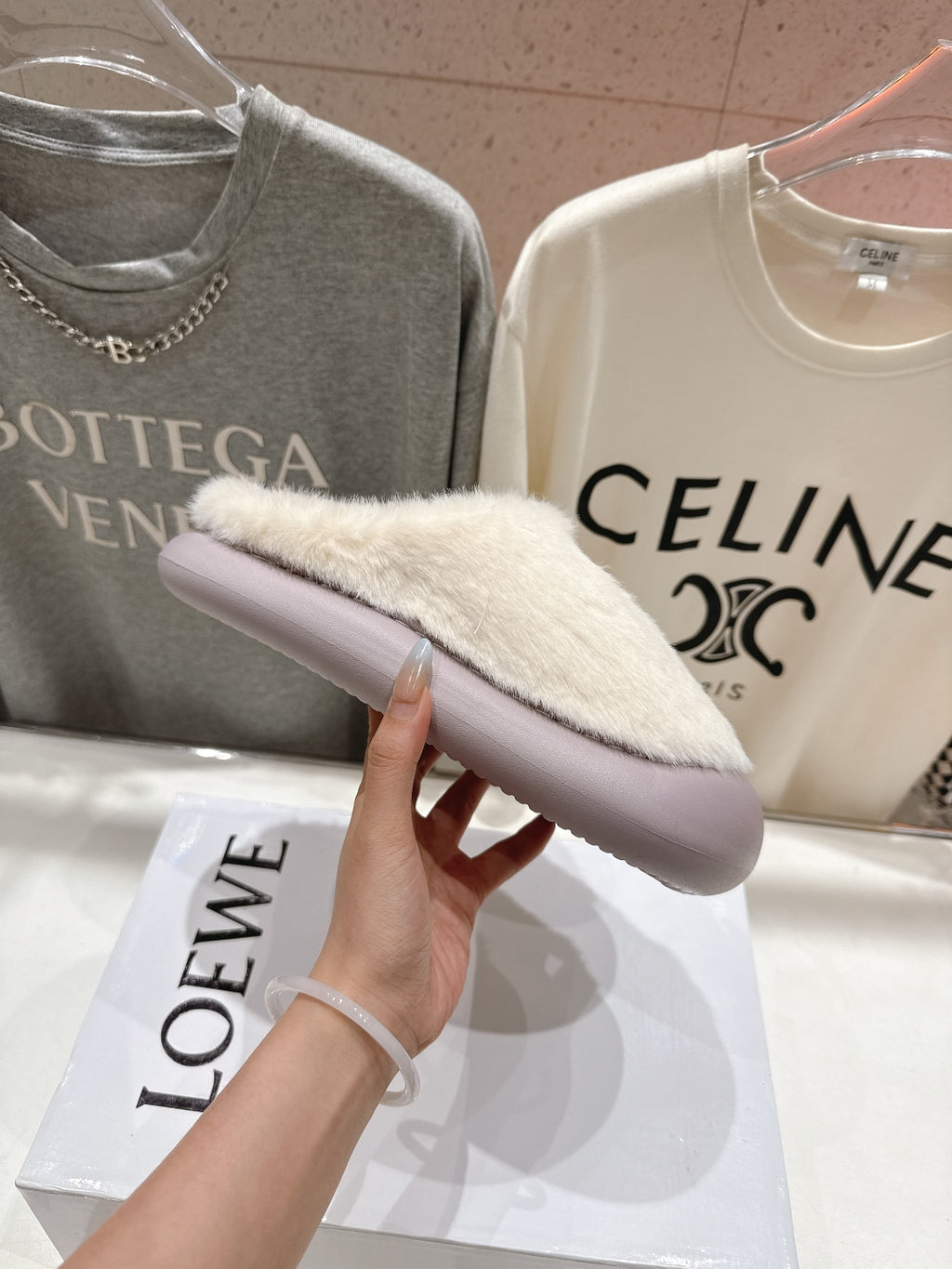 2025 Autumn/Winter Half-Covered Furry Clog Slides