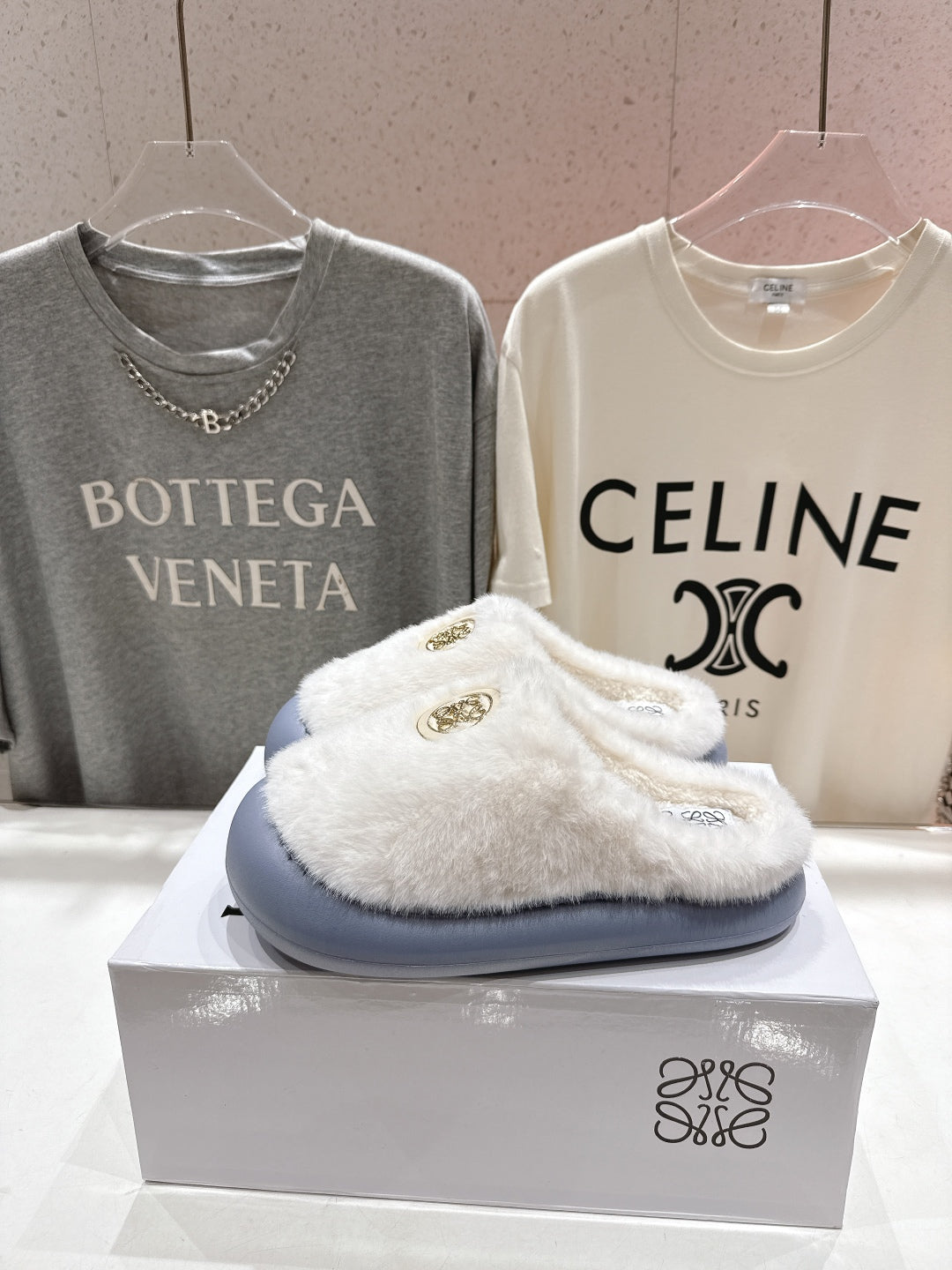 2025 Autumn/Winter Half-Covered Furry Clog Slides
