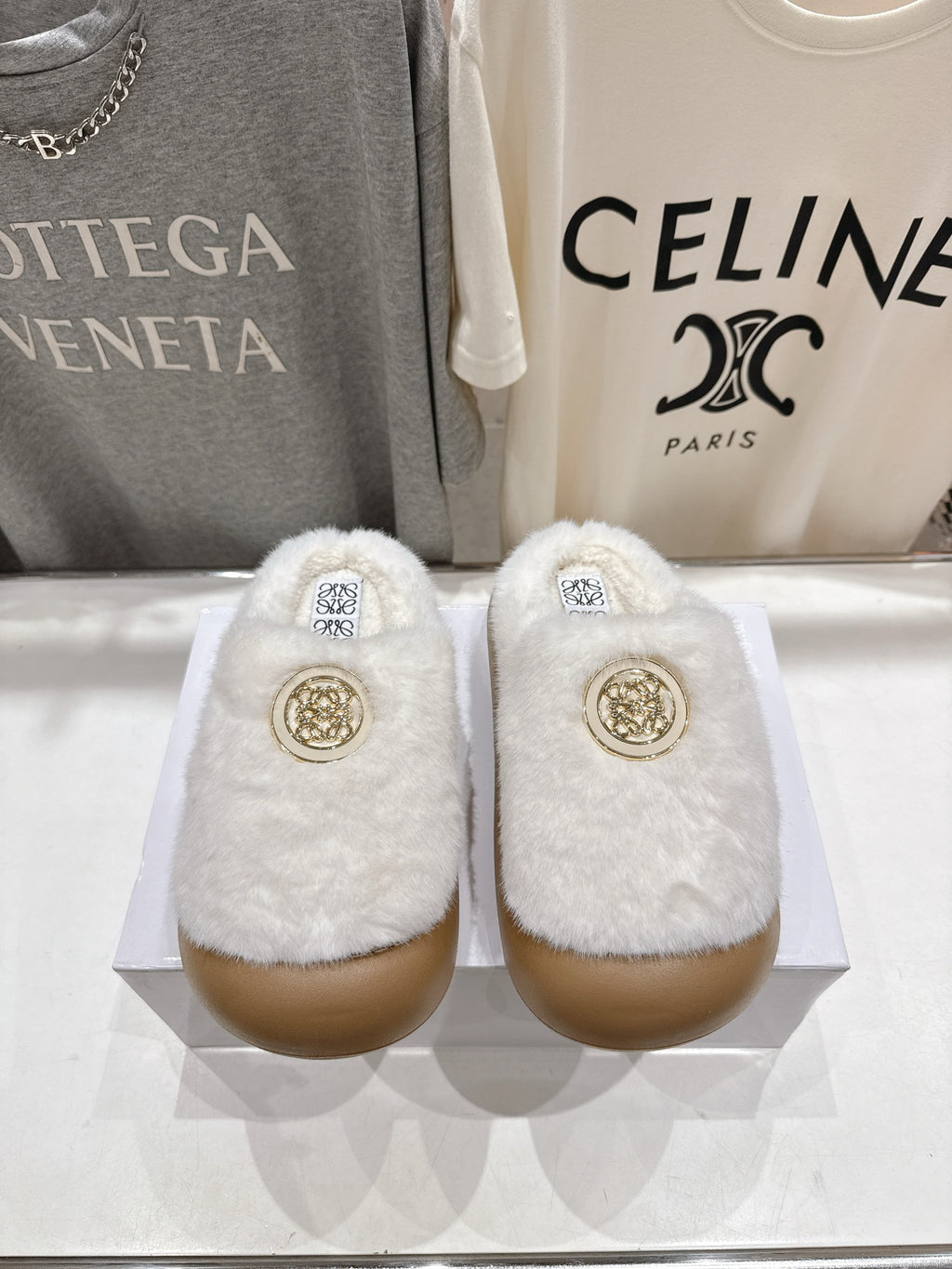 2025 Autumn/Winter Half-Covered Furry Clog Slides