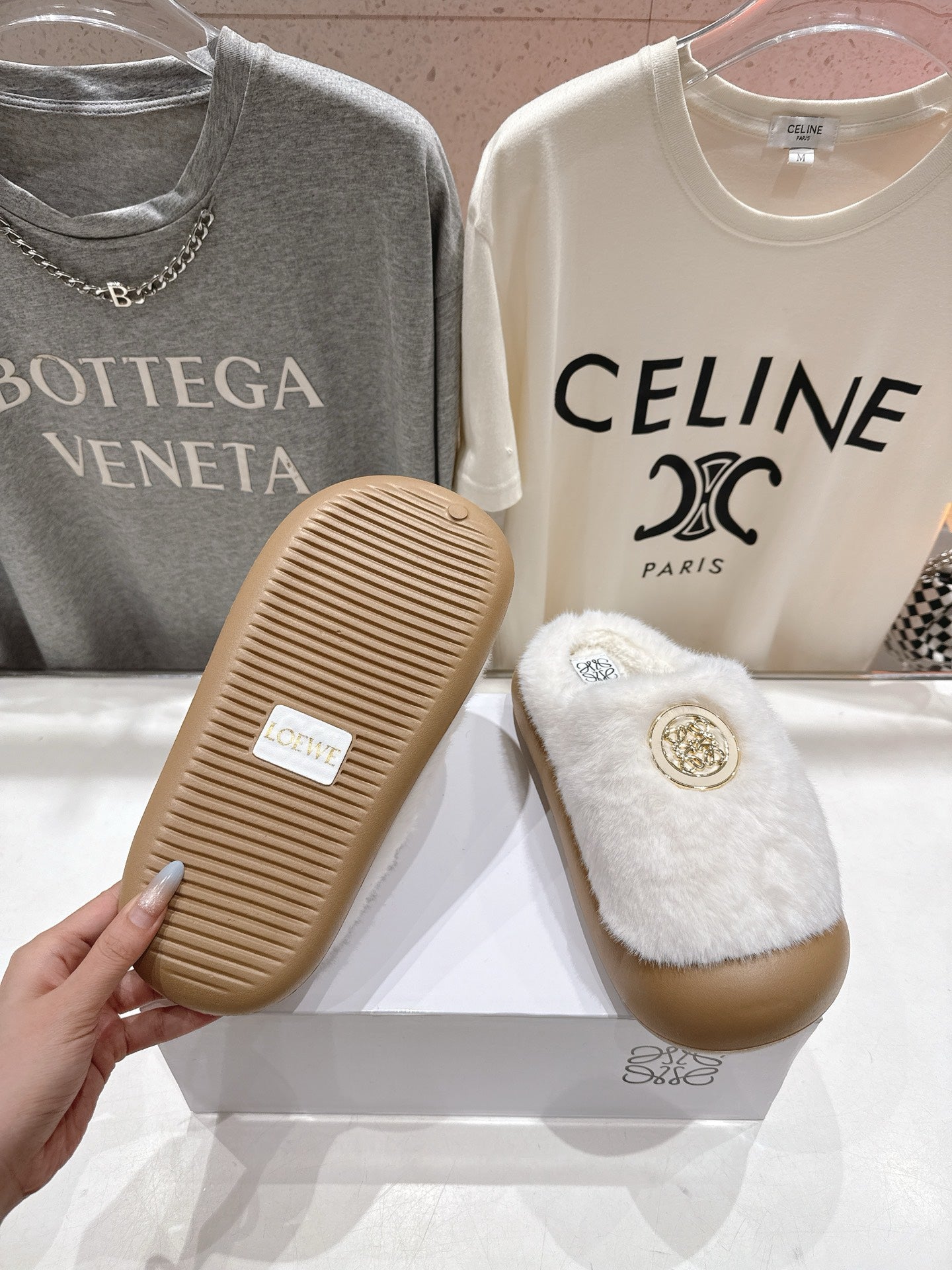2025 Autumn/Winter Half-Covered Furry Clog Slides