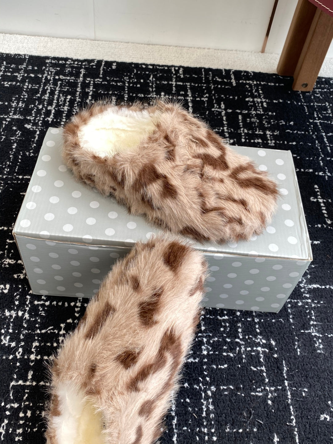 Furry Closed-Toe Cork Footbed Slides – Cozy Winter Edition