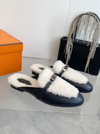 2025 Autumn/Winter Cashmere Fur-Lined Backless Loafers