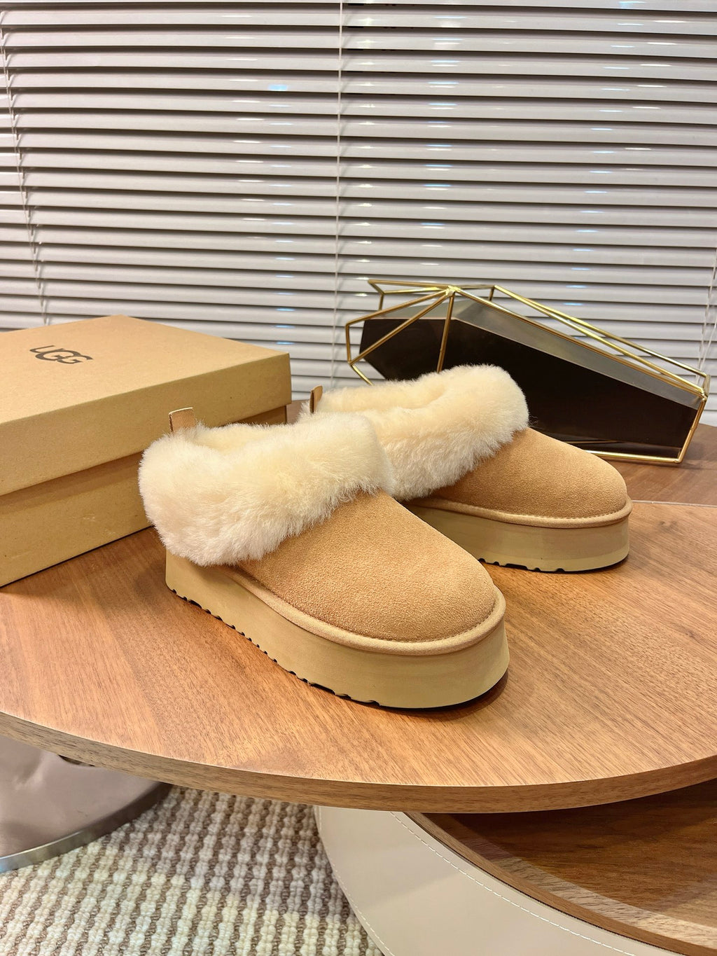 Autumn/Winter Wool-Lined Slip-On Platform Slippers – Cozy & Stylish