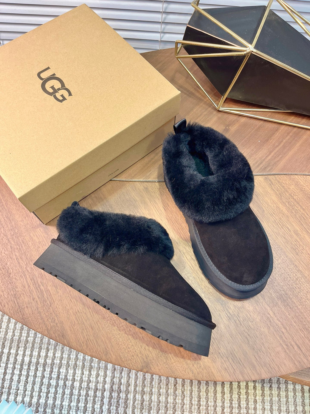 Autumn/Winter Wool-Lined Slip-On Platform Slippers – Cozy & Stylish