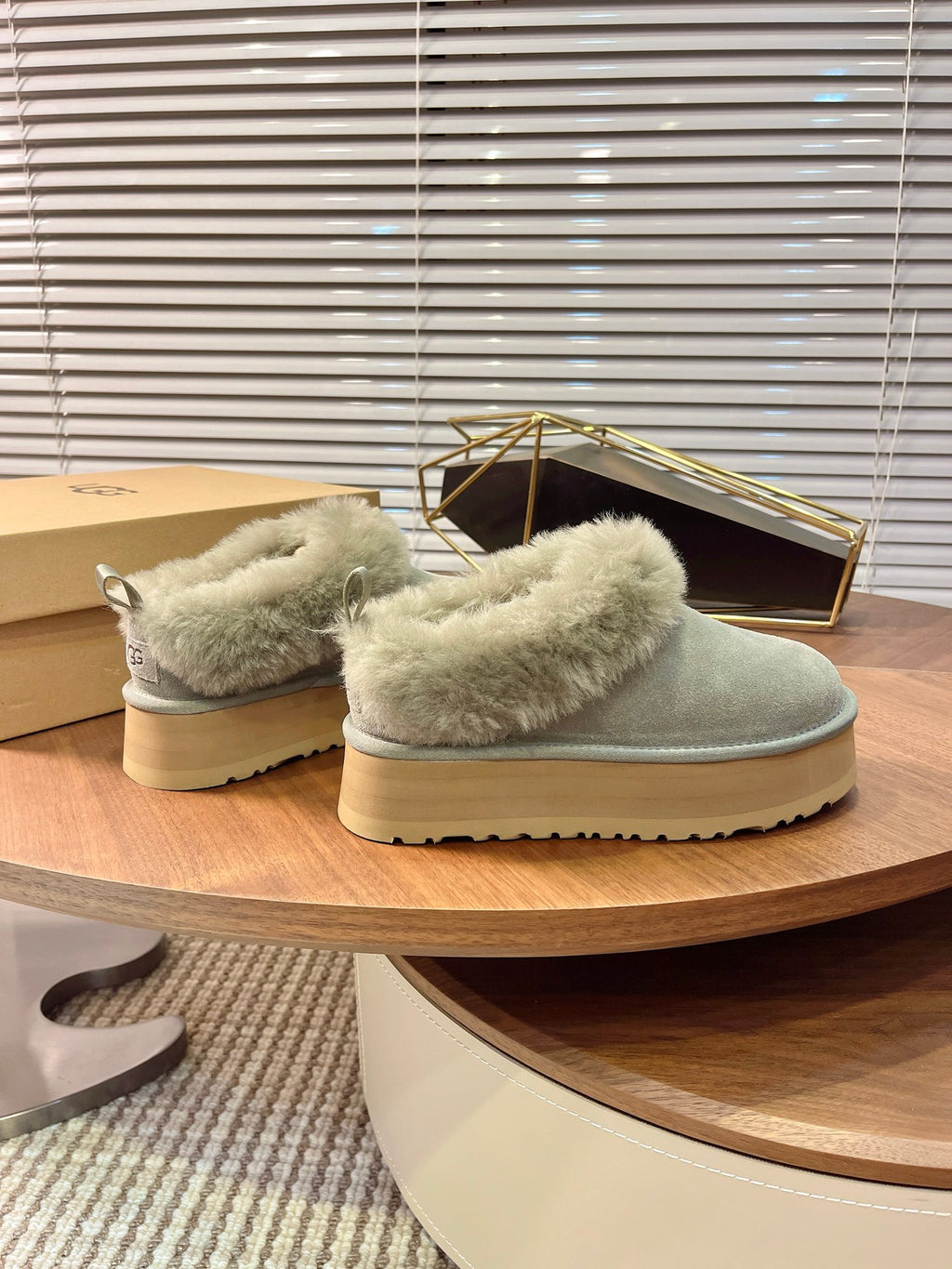 Autumn/Winter Wool-Lined Slip-On Platform Slippers – Cozy & Stylish