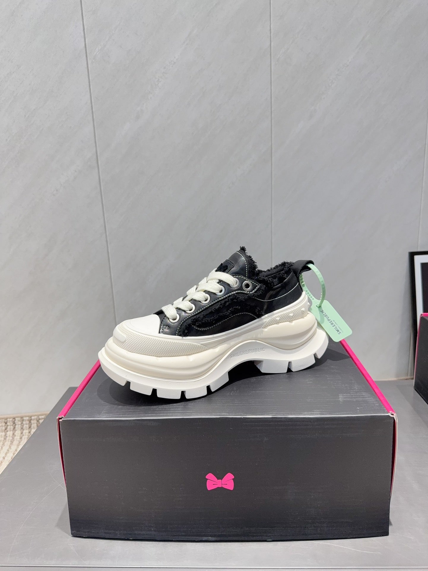 Premium Upgraded Couple Platform Sneakers — 2025 Collection