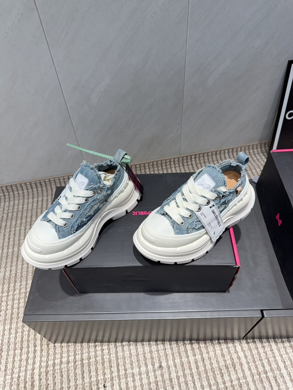 Premium Upgraded Couple Platform Sneakers — 2025 Collection