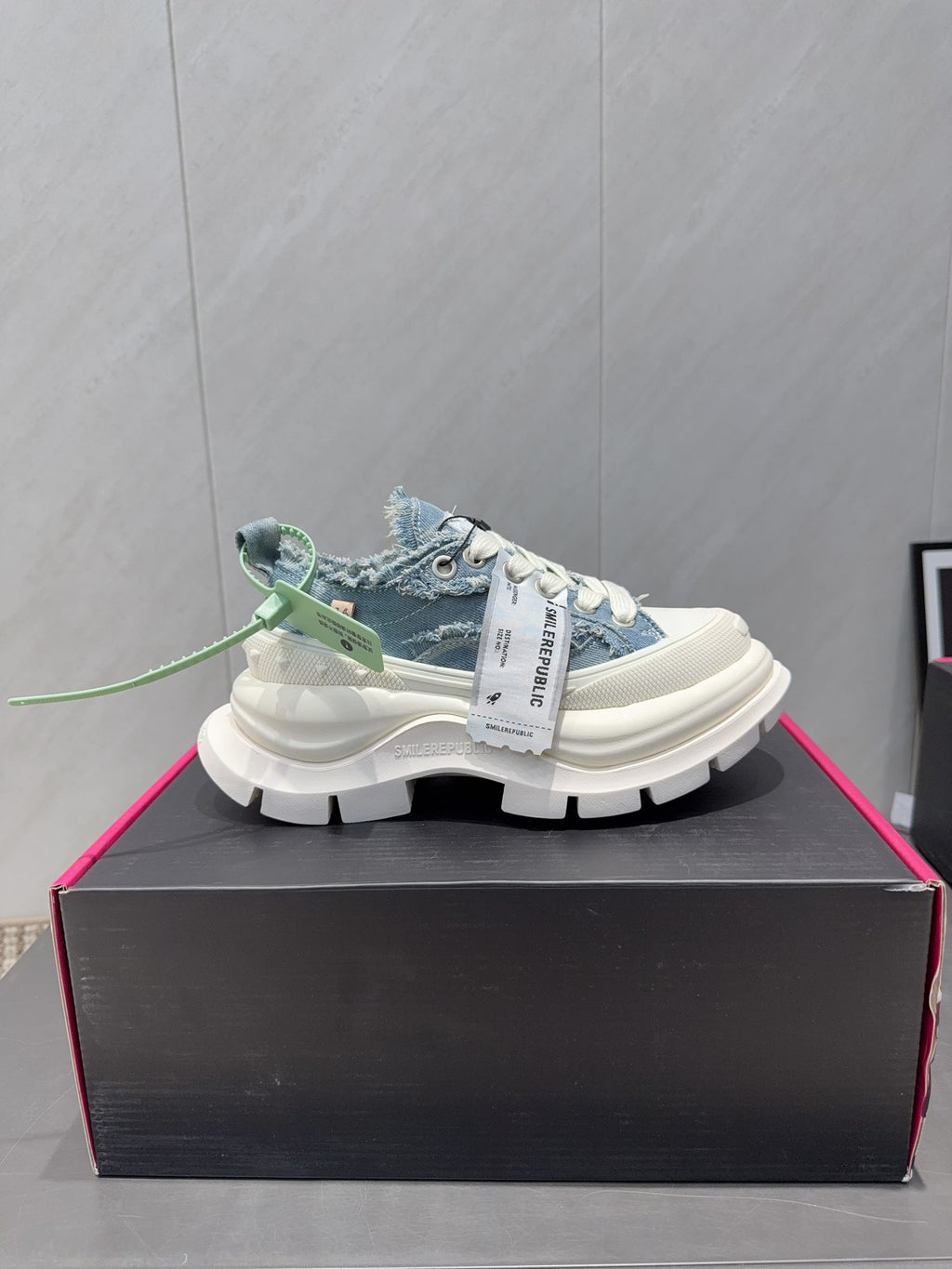 Premium Upgraded Couple Platform Sneakers — 2025 Collection