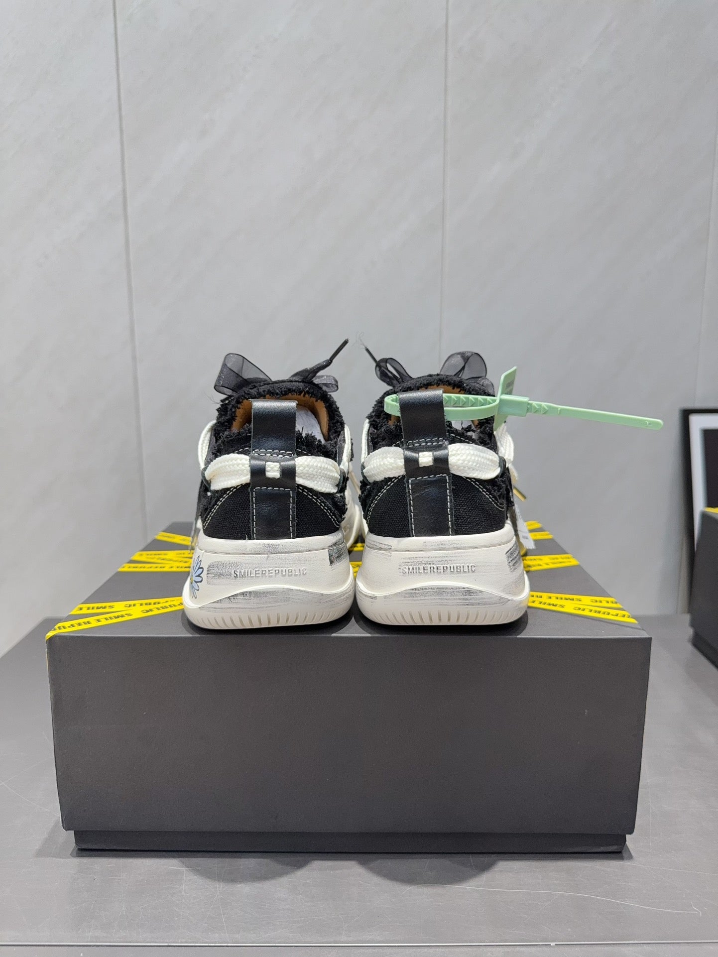 Smiling Face Couple Sneakers | Premium Upgraded Edition
