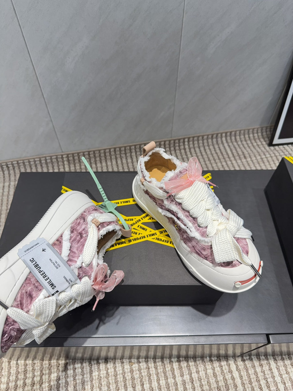 Smiling Face Couple Sneakers | Premium Upgraded Edition