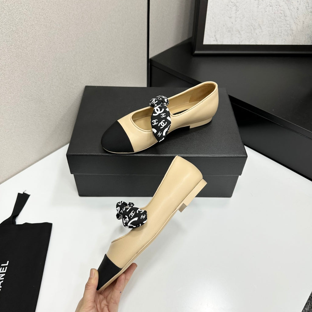 Premium Vintage-Inspired Fur Loafers