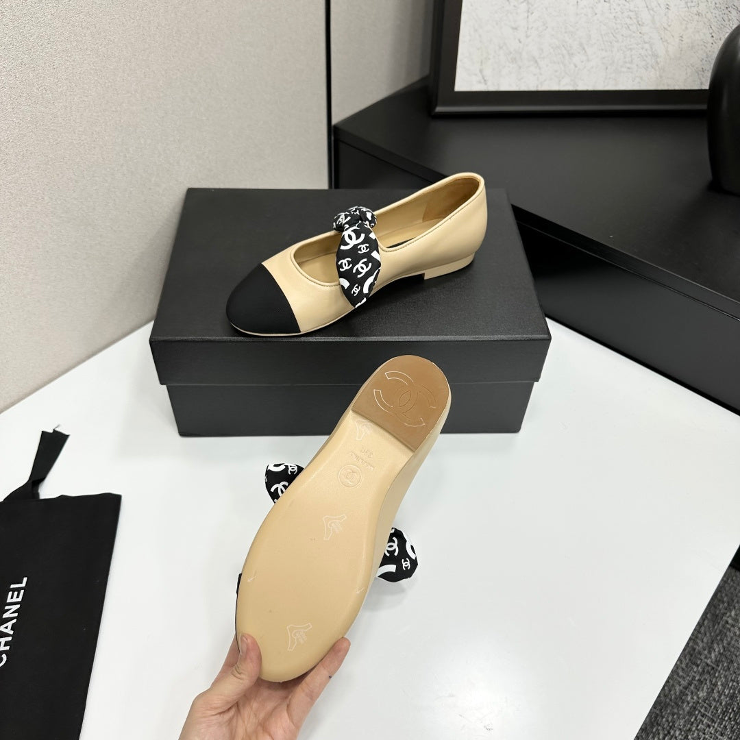 Premium Vintage-Inspired Fur Loafers