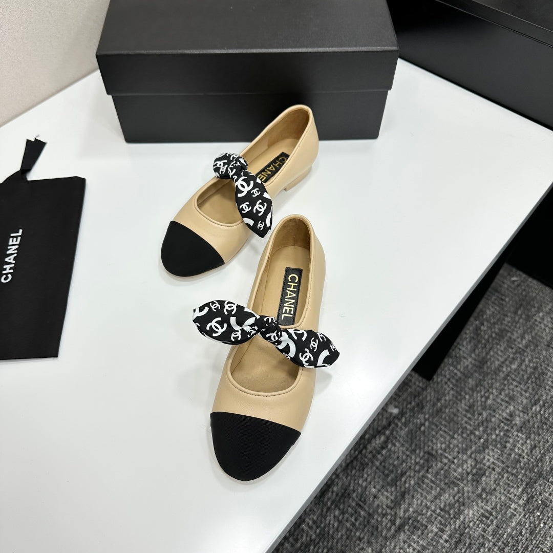 Premium Vintage-Inspired Fur Loafers